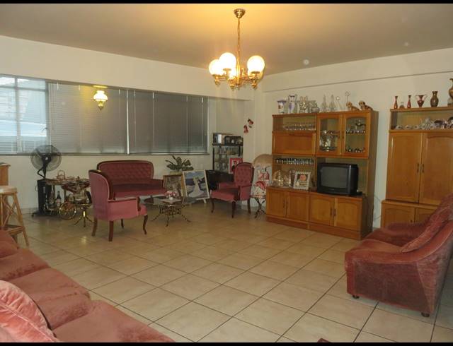 3 BEDROOM FLAT SOLD IN SUNNYSIDE